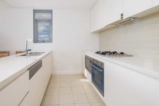 L8/99 Forest Road, Hurstville, NSW 2220