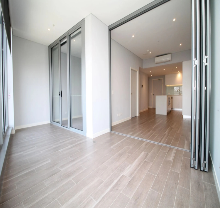 L8/3 Foreshore Place, Wentworth Point