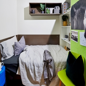 Large twin apartment